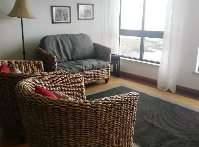 Lila Ocean View 公寓 *