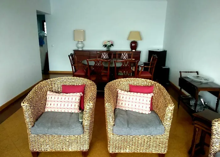 Lila Ocean View 公寓 蓬塔德尔加达